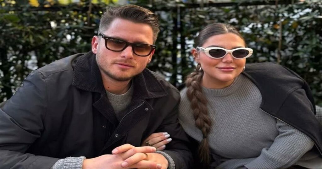 Δανάη Μπάρκα: Επιβεβαίωσε δημόσια ότι παντρεύεται με τον σύντροφό της Φάνη Μπότση