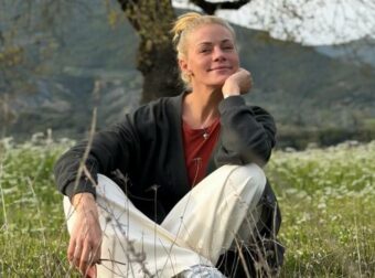 Η Ζέτα Μακρυπούλια μας μαρτύρησε τον τόπο καταγωγής της με μια όμορφη φωτογραφία