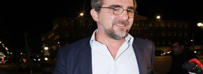 Νικόλαος Ντε Γκρες: «Το μόνο “ευχαριστώ” που λαμβάνουμε είναι η αγάπη του κόσμου» – Η αποστολή στα νησιά του Αιγαίου