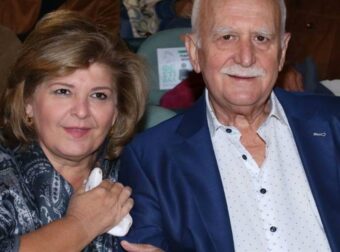 Γιώργος Παπαδάκης: Η πρώτη ονομαστική εορτή μετά τον θάνατό του – Το βουβό πένθος της συζύγου του, Τίνας Παπαδέλη