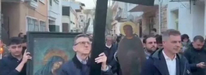 Άρης Πορτοσάλτε: Στην Κωνσταντινούπολη τον έβαλαν να κρατήσει τον Σταυρό του Μαρτυρίου