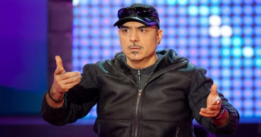 Την βρήκαμε: Η λαμπάδα Νότης Σφακιανάκης που «σαρώνει» σε πωλήσεις (ΦΩΤΟ)