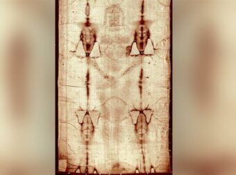 Η απόλυτη ανατροπή για την Ιερά Σινδόνη – Βρέθηκε πάνω της DNA από ζώα, ψάρια, φυτά και ανθρώπους ινδικής καταγωγής