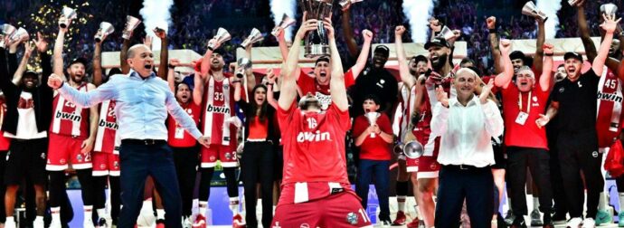 Πρωταθλητής Ευρώπης ο Ολυμπιακός με 92-85 σε τελικό-θρίλερ απέναντι στη Ρεάλ Μαδρίτης – Για 4η φορά στην κορυφή της Euroleague
