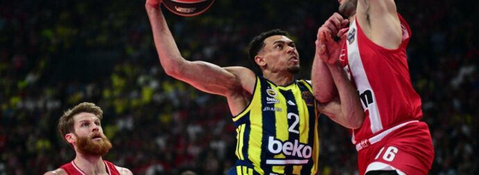 Χαμός στη EuroLeague: Η Φενέρμπαχτσε απειλεί με δικαστήρια μετά το φιάσκο με τα εισιτήρια στον ημιτελικό με τον Ολυμπιακό