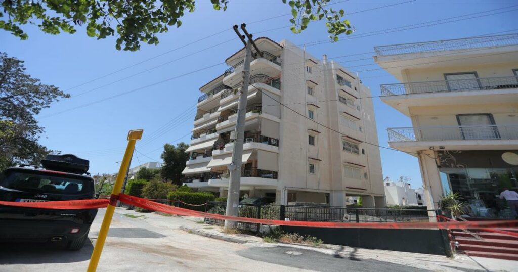Ανείπωτος θρήνος στην Ηλιούπολη: Υπέκυψε και η δεύτερη 17χρονη