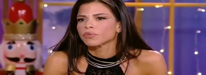 Δάφνη Καραβοκύρη: «Οδηγός ταξί αυτοϊκανοποιούνταν, οι πόρτες ήταν κλειδωμένες και τον παρακαλούσα κλαίγοντας» (video)