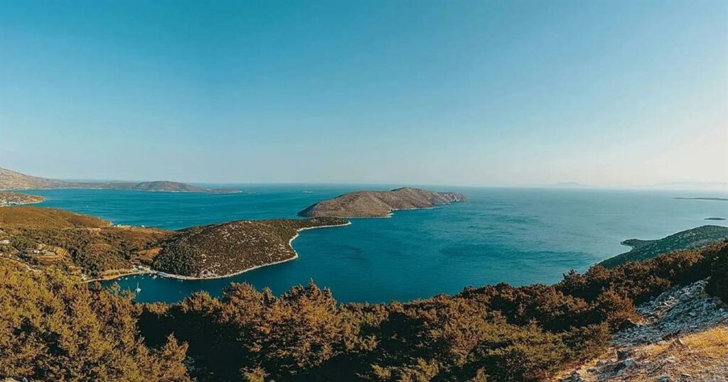 Το ελληνικό νησί – «θησαυρός» που πωλείται όσο ένα διαμέρισμα: Υπάρχει όμως μία τεράστια παγίδα
