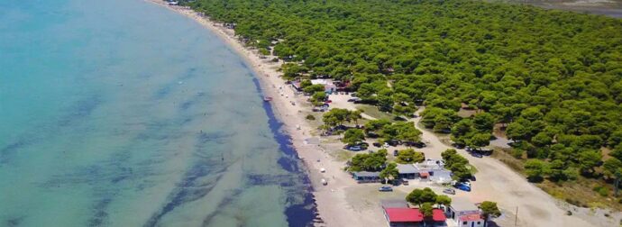 Μονοήμερη τώρα: Αυτές οι παραλίες κοντά στην Αθήνα είναι ό,τι πιο κοντινό σε νησί