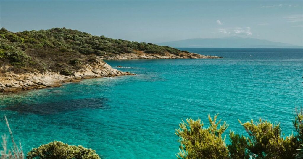Η ελληνική παραλία που αναδείχθηκε η δεύτερη καλύτερη στον κόσμο