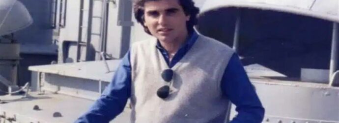 Ο τραγουδιστής που έκανε μια μεγάλη επιτυχία με τραγούδι εμπνευσμένο από τον Ελύτη και μετά έγινε ψάλτης