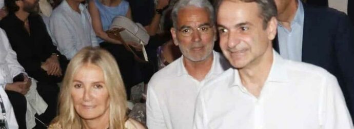 Όλοι γύρισαν να κοιτάξουν τι φοράει: H νέα εντυπωσιακή έθνικ εμφάνιση της Μαρέβας αποδεικνύει το αψεγάδιαστο στυλ της