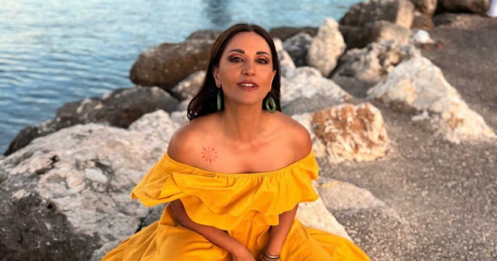 Σοφία Παυλίδου: Ποζάρει topless στους Παξούς και «ρίχνει» το Instagram – Φωτογραφίες