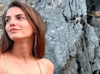 Γυναικάρα δίχως ανάγκη από φίλτρα και μακιγιάζ: Η Αναστασία Παντούση με μαγιό είναι το απόλυτο όνειρο
