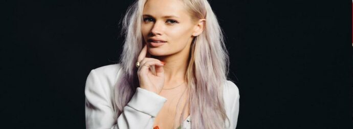 Lauren Bennett: Ιδιωτικό μνημόσυνο στο Λονδίνο για τη φωνή του «Party Rock Anthem» – Τον Οκτώβριο η έρευνα για τον θάνατό της