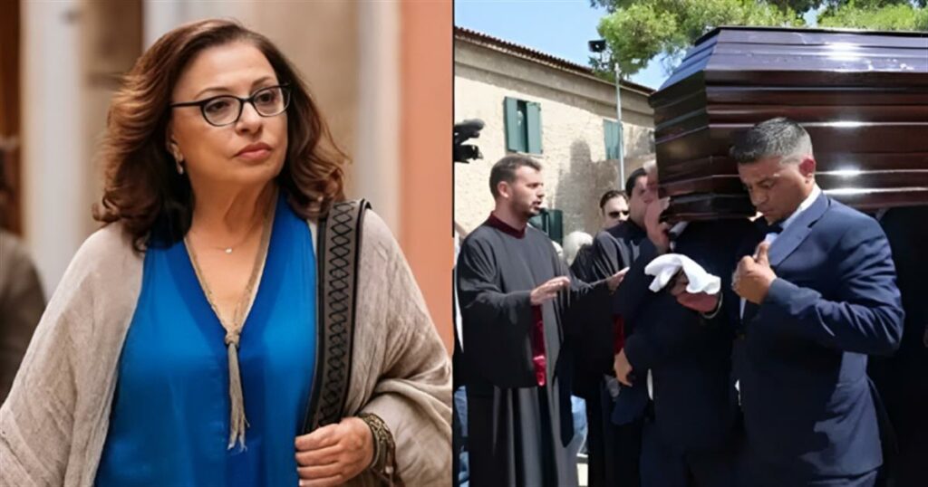 Συγκινεί το αποθεωτικό στεφάνι της Χαρούλας Αλεξίου στην κηδεία της Μαίρης Λίντα