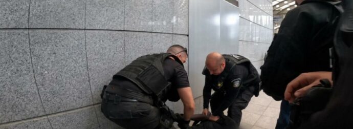 Συναγερμός στο Μετρό: Συνελήφθη Σουδανός που μπήκε στο τούνελ φωνάζοντας «Αλλάχ Άκμπαρ»