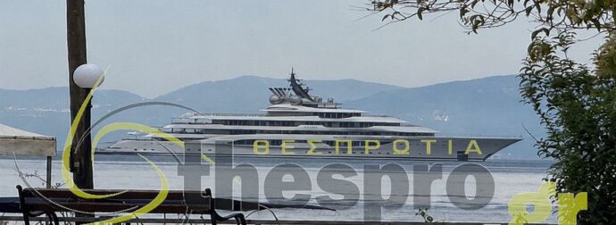 Δύο πλωτά «παλάτια» στα Σύβοτα εντυπωσιάζουν – Στη Θεσπρωτία ο Αντιπρόεδρος των ΗΑΕ και ιδιοκτήτης της Μάντσεστερ Σίτι