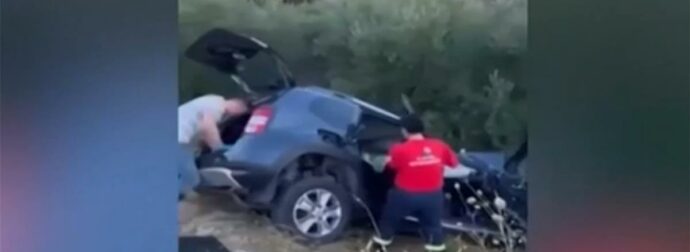 Θρήνος μετά την τραγωδία στη Χαλκιδική: Πώς σκοτώθηκε το αντρόγυνο με το έξι μηνών βρέφος του – Με κρανιοεγκεφαλικές κακώσεις η 7χρονη κόρη