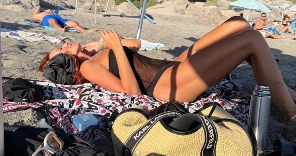 Χωρίς φίλτρα στα 45 της: Έτσι είναι στ’ αλήθεια το σώμα της Σίσσυς Χρηστίδου χωρίς ρετούς – Σούσουρο με τις νέες φώτο με μαγιό