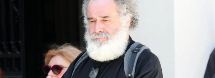 Θοδωρής Κατσαφάδος: Η εξομολόγηση για την απώλεια της συζύγου του – “Δυστυχώς δεν τα έχει όλα αυτά”