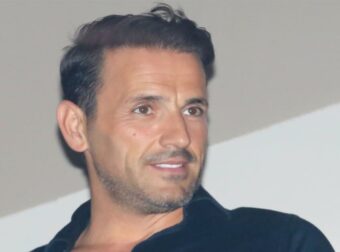Δεν περίμενε να τον καταγράψουν: Ο Νίκος Βέρτης στη Μύκονο και το βίντεο που κάνει τον γύρο του διαδικτύου