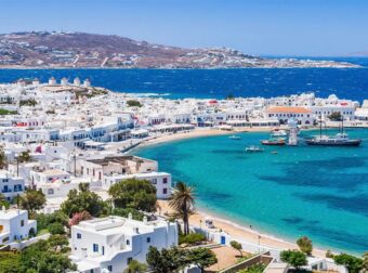 Τραγωδία στη Μύκονο: Νεκρός τουρίστας στην Ψαρρού – Οι δραματικές προσπάθειες να σωθεί