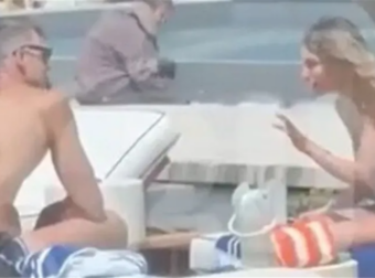 Έγιναν βούκινο χωρίς να το καταλάβουν: Οικονομάκου και Τσερέλα “πλακώθnκαν” στις ξαπλώστρες και έγιναν  βούκινο σε όλο τον Κόσμο