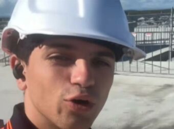 Oικοδόμος φλεξάρει μισθό: «Μετά από 8 ώρες φεύγουμε με 300 ευρώ» (video)