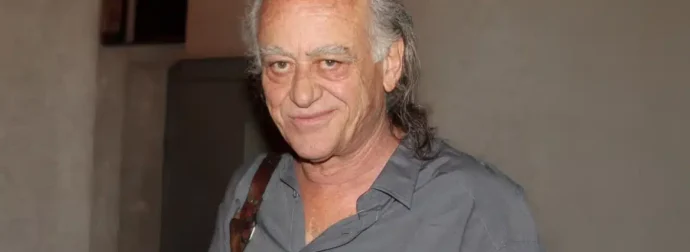Νίκος Καλογερόπουλος: Αιχμές από δημοσιογράφο – «Τώρα θα πουν πολλά, αλλά όσο ζούσες δεν σε τίμησαν όπως σου άξιζε»