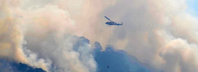 Φωτιές τώρα: Ενισχύθηκαν οι δυνάμεις στην Πάρο – Νέο μέτωπο στην Κόνιτσα σε δύσβατο σημείο