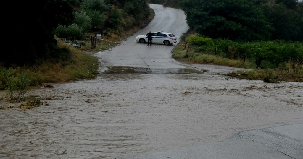 «Δεν μπόρεσα να σώσω τίποτα»: Πλημμύρισαν υπόγεια στην Εύβοια, καλλιέργειες και κατολισθήσεις – Απεγκλωβισμός δύο τουριστών