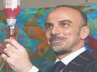 Θεοδωρόπουλος προς ανακριτή: «Αν με βάλεις φυλακή θα κάνω απεργία πείνας» – Απίστευτες ατάκες από τον παθολόγο (video)