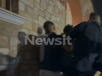 ΣΥΜΒΑΙΝΕΙ ΤΩΡΑ: ΑΓΡΙΟ ΞΥΛΟ ΕΞΩ ΑΠΟ ΤΟ ΝΑΟ ΣΤΗ ΛΑΪΚΗ ΑΓΡΥΠΝΙΑ ΓΙΑ ΤΟΝ ΓΙΩΡΓΟ ΜΑΖΩΝΑΚΗ (VIDEO)