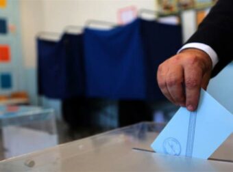 Νέα δημοσκόπηση αλλάζει την εικόνα: Πού βρίσκονται ΝΔ, Τσίπρας και ΠΑΣΟΚ – Τι συμβαίνει με την Καρυστιανού