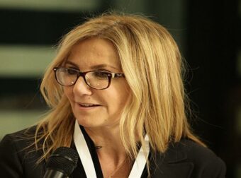 Σπουδαία διάκριση για τη Μαρέβα Γκραμπόφσκι Μητσοτάκη στο Πανεπιστήμιο Columbia