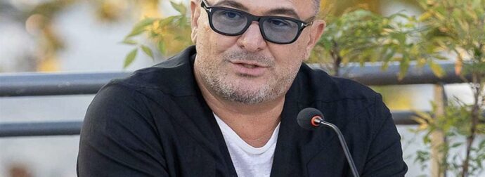 Αντώνης Ρέμος: «Ο Γιώργος Μαζωνάκης θα ήθελε να τραγουδήσουμε όλοι μαζί στη συναυλία μου γι’ αυτόν»