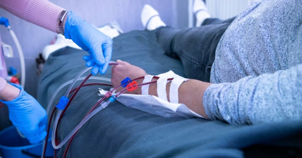 Μπαράζ καταγγελιών – Λουκέτο σε ιδιωτική κλινική: Έκανε χημειοθεραπείες χωρίς άδεια, έγραφε φάρμακα και δεν είχε ΜΕΘ (video)