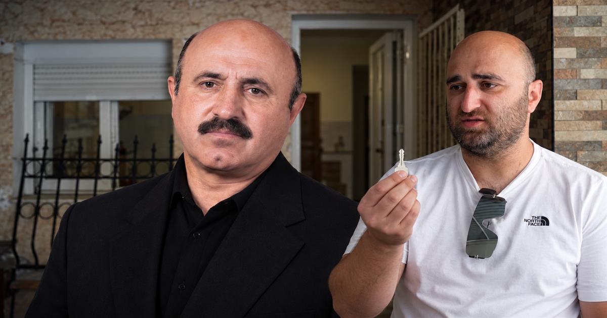 Θρίλερ με τον θάνατο 67χρονου: «Κατάλαβα ότι ήταν ανθρωποκτονία & ζήτησα νεκροτομή», λέει ο γιος του – Η σχέση πατέρα-γιου και η μαρτυρία της γειτόνισσας για όσα είδε (video)