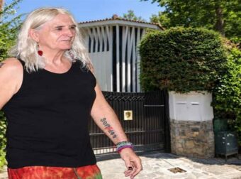 Αυτή είναι η βίλα εκατομμυρίων που ανακαινίζει ο Καρβέλας στην Εκάλη: 520 τ.μ. με πισίνα – Ποιος πλήρωσε και τι αποκαλύπτει το συμβόλαιο